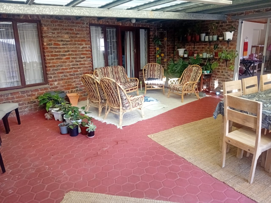 6 Bedroom Property for Sale in Heiderand Western Cape